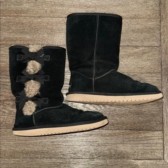 Koolaburra by UGG Victoria Tall Black