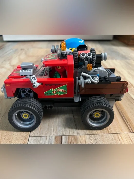 LEGO-Hidden Side- El Fuego's Stunt Truck (set 70421)