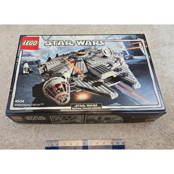 2004 LEGO‎ Star Wars 4504 Millennium Falcon Original Trilogy Set MISSING PARTS