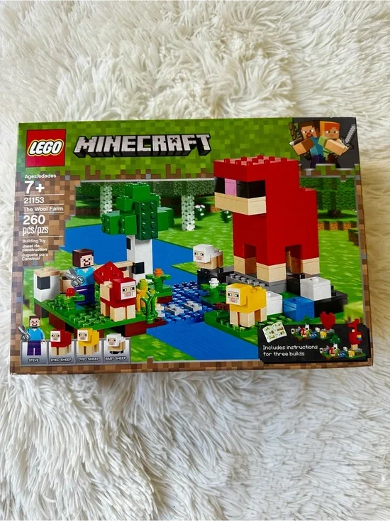 LEGO Minecraft 21153 The Wool Farm Retired New Sealed Building Set 260 Pc