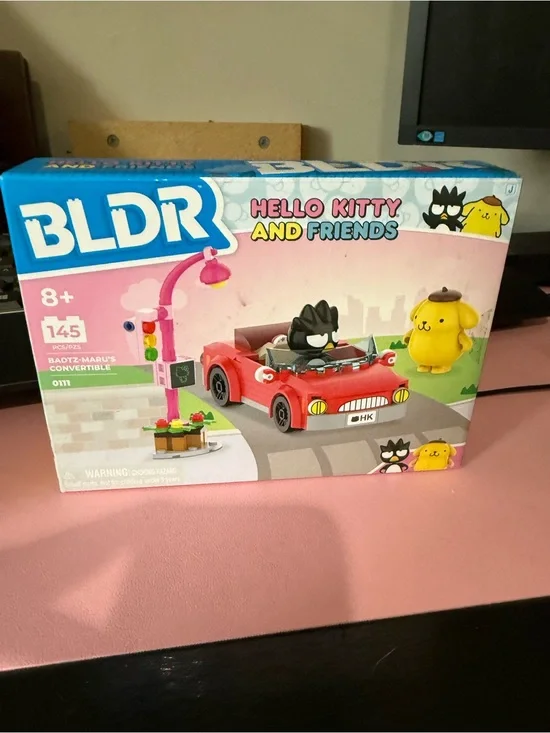 Hello Kitty and Friends Red Convertible BUILDING SET 145 piece set