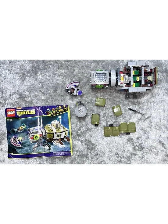 LEGO Teenage Mutant Ninja Turtles: Turtle Sub Undersea Chase (79121) Incomplete