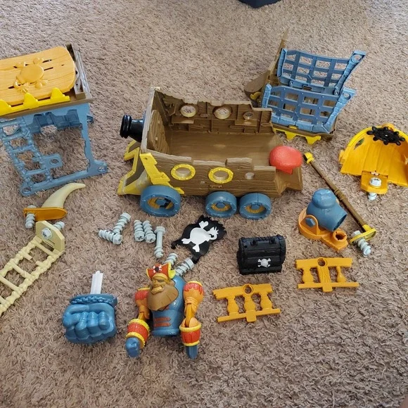 Little Tikes Kingdom Builders‎ - Wreckin' Roller Battering Ram Building Set Used