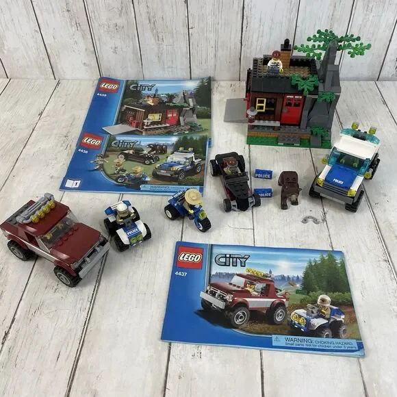 LEGO City Forest Police Robber's Hideout 4438 & Police Pursuit 4437 W/ Manuals