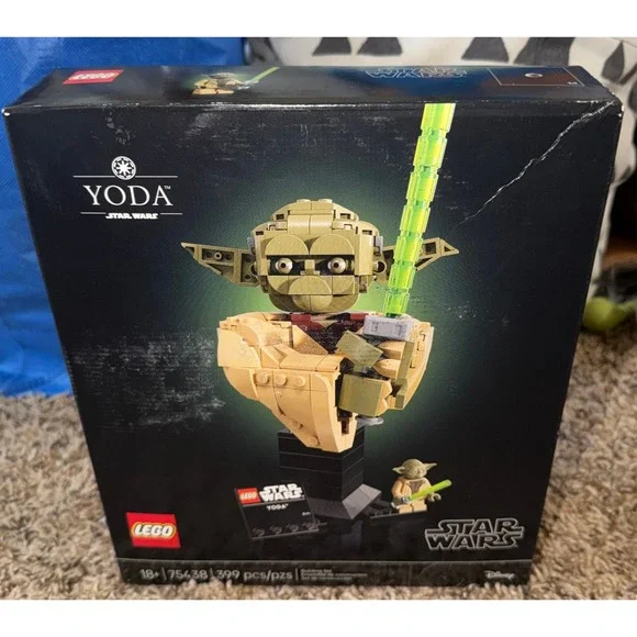Lego-Star Wars Attack of the Clones Yoda Bust Building Set (NWT) 75438