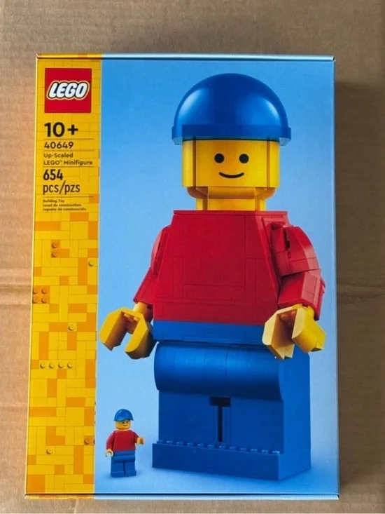 LEGO 40649 - Up-Scaled Minifigure
