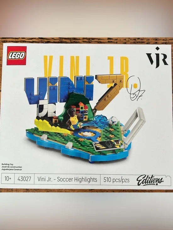 Lego Vini Jr. Soccer Highlights Kids Toy Playset - Green/Blue