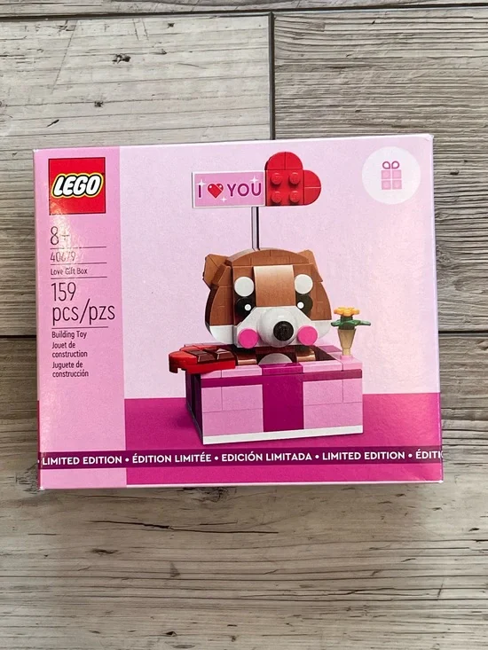 NWT Lego | Love Gift Box Set 159pcs 40679 (Retired)