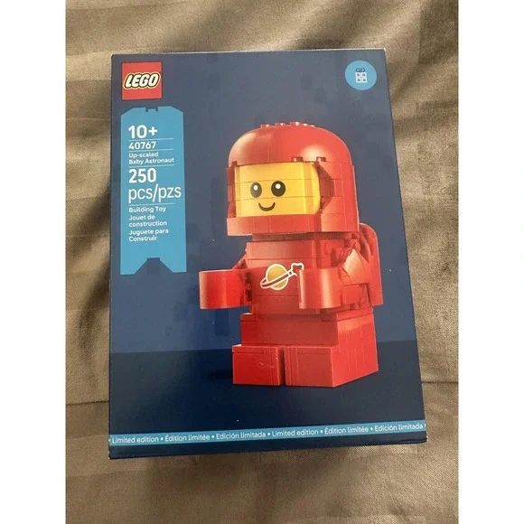 LEGO 40767‎ Up-Scaled Baby Astronaut Limited Edition Building Set 250 Pieces New