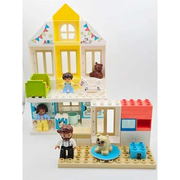 LEGO Duplo Modular Playhouse Blocks 65+ Piece Dollhouse - Family Figures - Dog