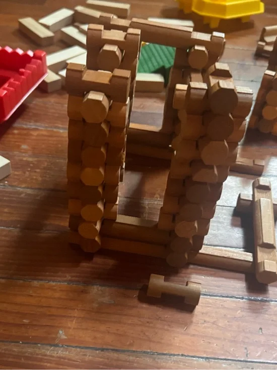 Lincoln logs  Wooden Log Building Toy Set - Brown