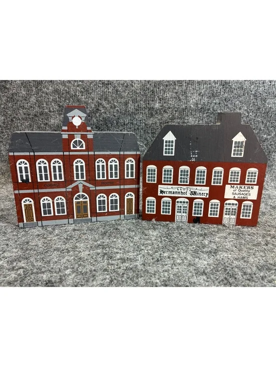 Liberty Street Series Wooden 1988 Cats Meow County Courthouse Hermannhof Winery