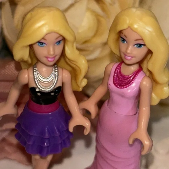 Barbie Legos Mega Bloks Barbies Set of two mega Bloks Barbie minifigs