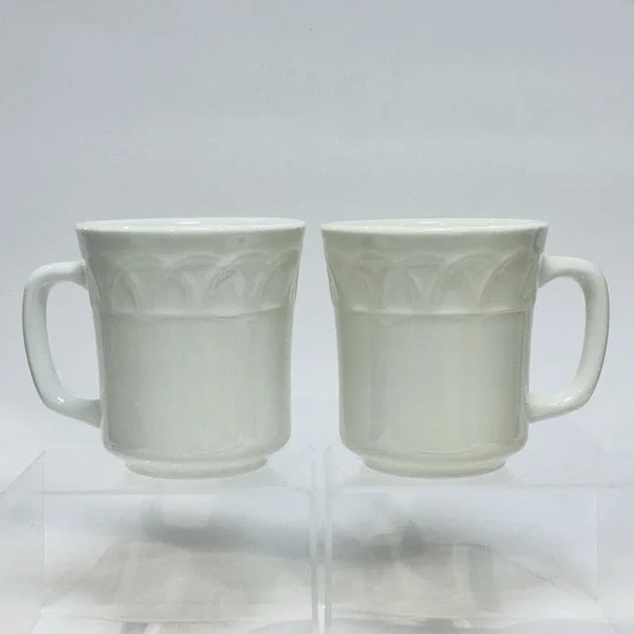 (2)‎ Pier 1 Coffee Cup Mug Set Made in Italy White w Raised Arches Relief