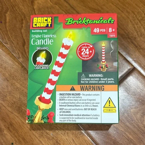 NWT Bricktanicals Festive Flameless Candle Building Set - 49 pieces
