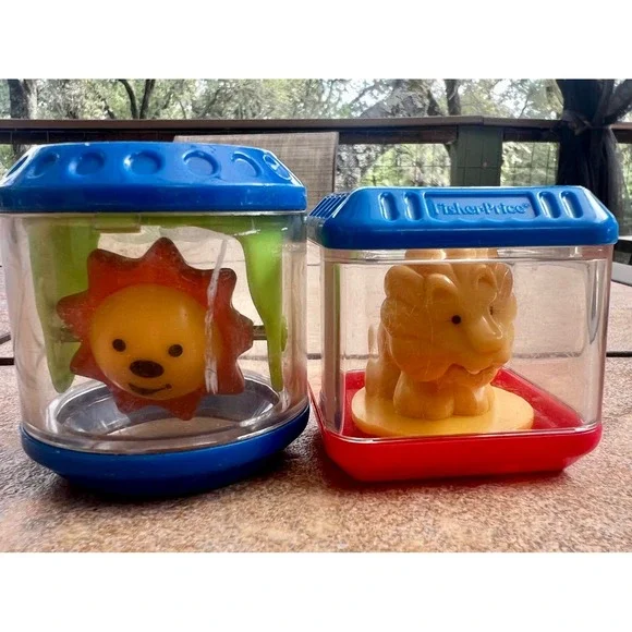 Fisher Price Peek-a-Boo Sensory Blocks Lion and Sun Spinning Toys Set of 2