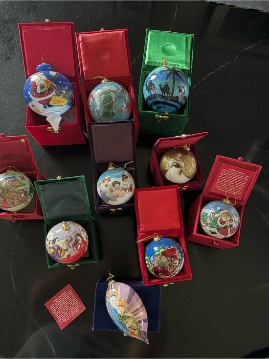 Pier 1 Li Bien ornaments Bundle of ten
