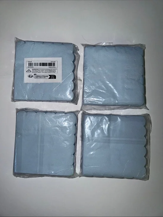 Light Blue Scalloped Cocktail Napkins - Pack of 4 - 200 napkins wedding parties