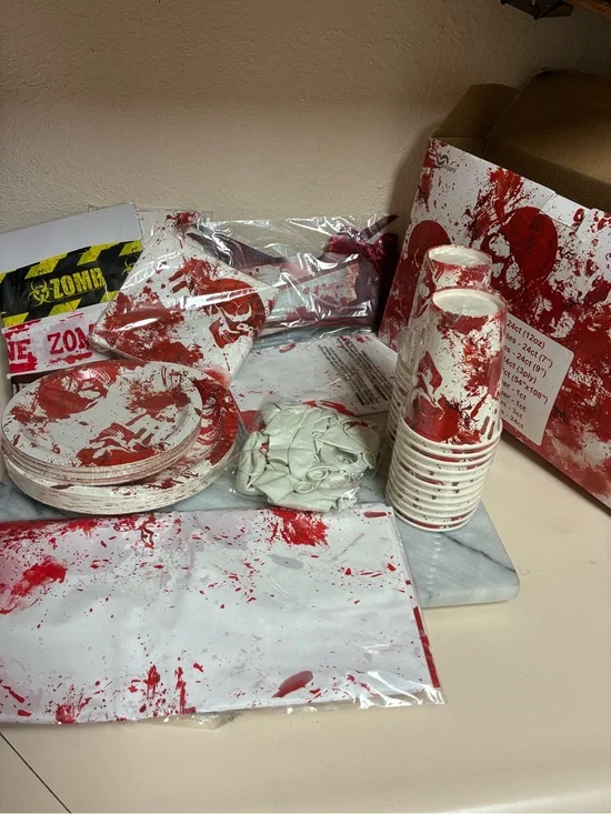 Blood-Splatter Halloween Party Tableware/ Decor Set