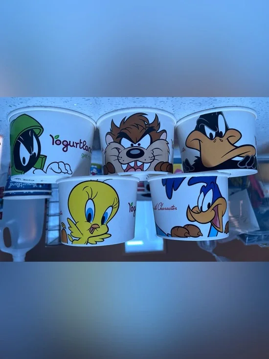 Yogurtland Cups Looney Tunes