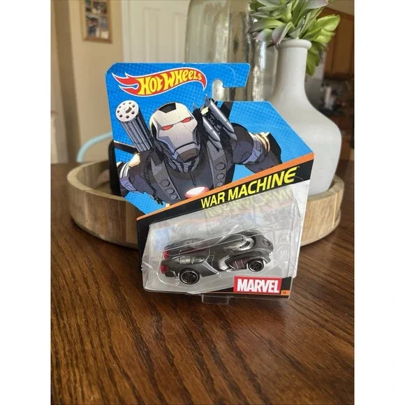 Hot Wheels Marvel Character Car #16 War Machine 2014 D25