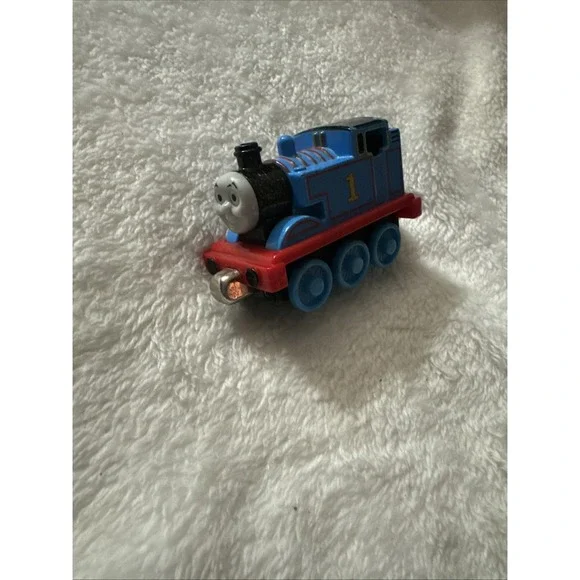 Thomas & Friends Take-Along Thomas Die-Cast Magnetic Train Engine No 1‎