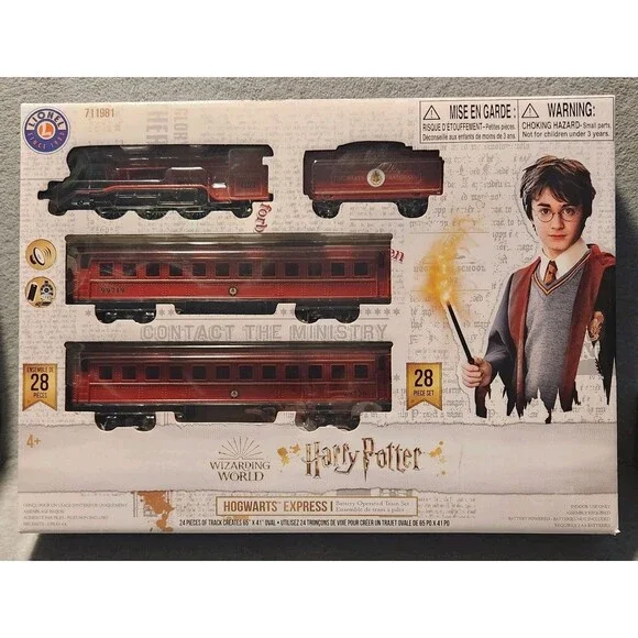 Harry Potter Wizarding World Hogwarts Express Train 28 Pc Set LION-711981 NOB