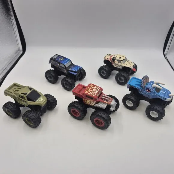 Hot Wheels Monster Jam Rev-N-Go Monster Truck Lot of 5