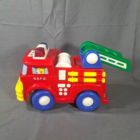 VTG RadioShack RSFD Fire Truck Toy Red 60-2765 Retro Kids‎ Play Vehicle 90s