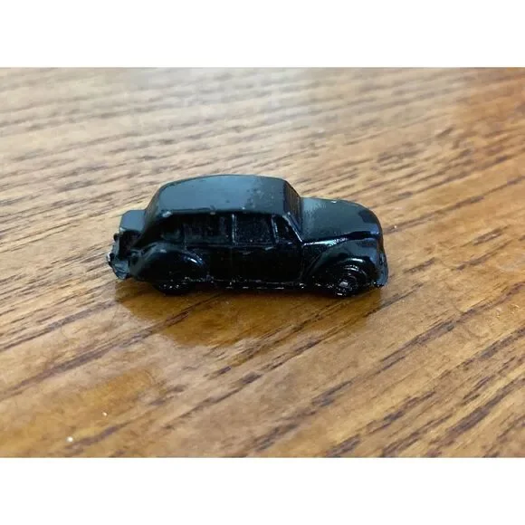 Vintage Miniature Die Cast‎ Metal Black Austin Metropolitan Taxi Car Figurine