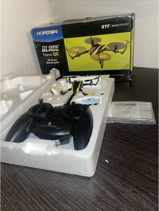 Vintage Horizon Hobby Blade Nano QX 18-Gram Quadcopter w/ remote RTF