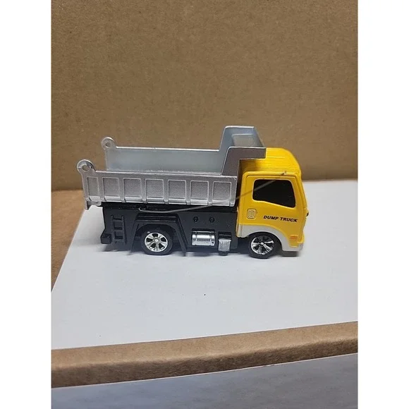 TECH TOYZ RECHARGEABLE WIRELESS REMOTE‎ CONTROL VEHICLE 1:64  DUMP TRUCK