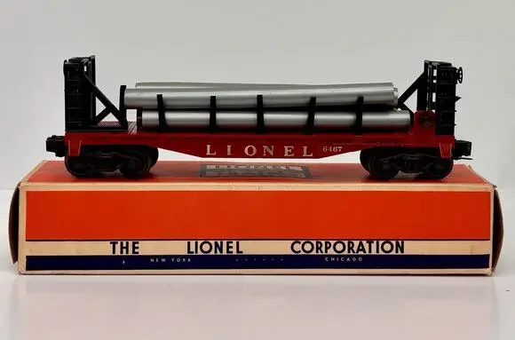 Lionel Postwar Miscellaneous Bulkhead Flat Car 6467 w/ Pipes & Original Box