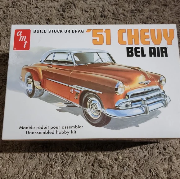 AMT Model Kit 51 Chevrolet Bel Air 