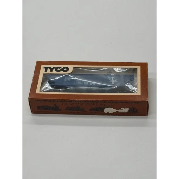 Tyco HO Scale Boston &‎ Maine Boxcar Blue B&M 12608 Vintage Model Train in Box