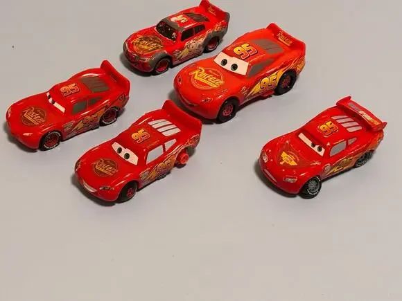 Lot of 5 Disney Pixar Cars 2 Lightning McQueen Diecast and Plastic Rust-eze Red