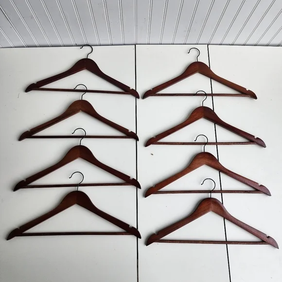 Pack Of 8 Natural WOOD HANGER 18