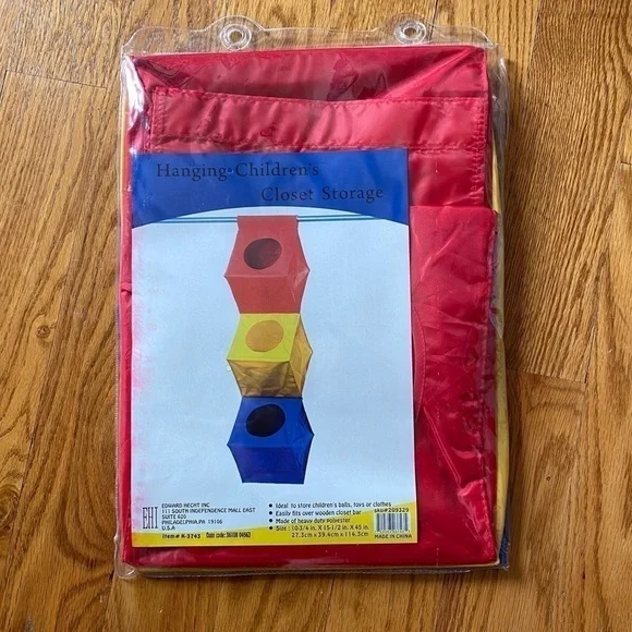 NWT hanging closet storage, 3 bins/primary colors good for kids room