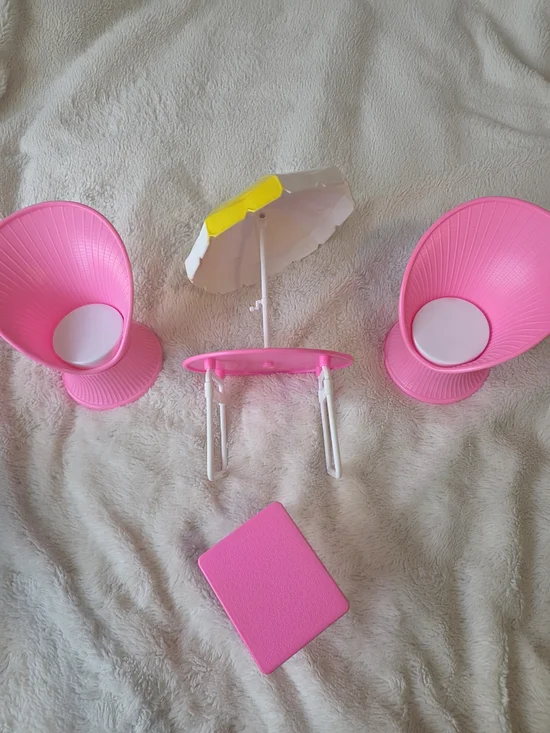 Barbie Pink Patio Bistro Set with White & Yellow Umbrella