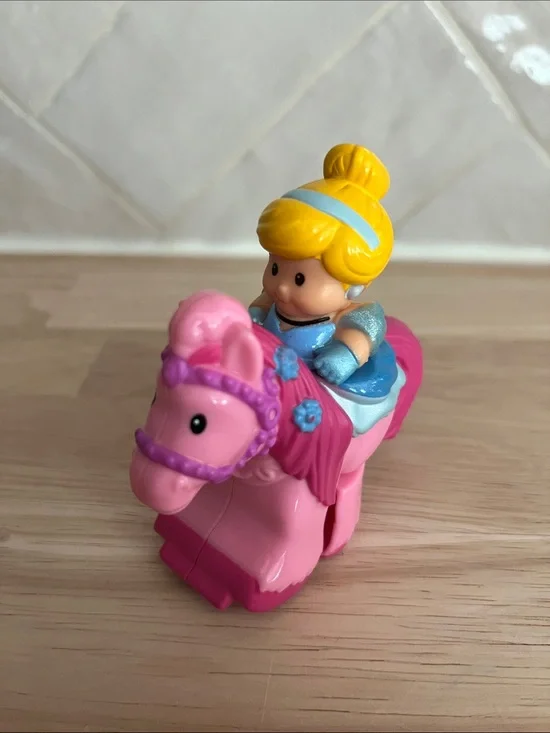 Fisher price Klip Klop Princess Cinderella Pink Horse Pony. RARE!