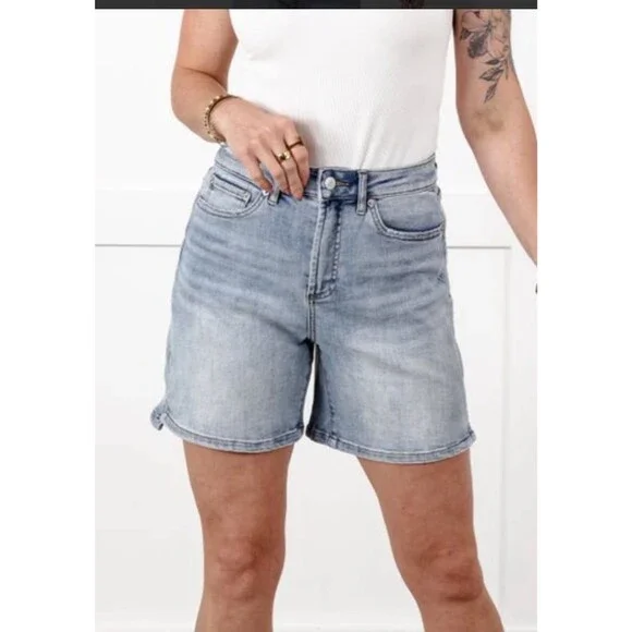 MICA shorts Mica jeans stretchy denim jean shorts womens shorts Bermuda NEW NWT