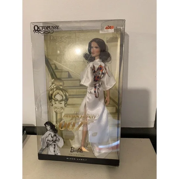 OCTOPUSSY JAMES BOND 007 - 2010 - BARBIE COLLECTOR BLACK LABEL NEW IN BOX