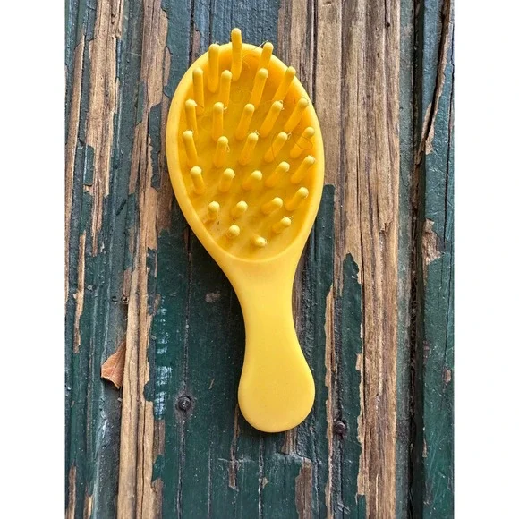 Baby Alive Yellow Doll Hair Brush Replacement Accessory Heart Logo Plastic‎