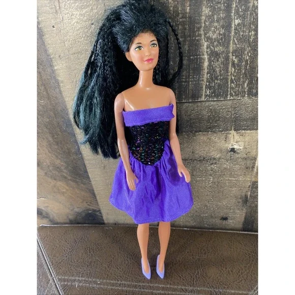 Vintage 90s Barbie‎ Doll Christie Dark Braided Hair Purple Sequin Party Dress