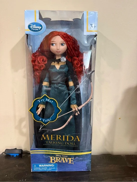 Disney Store Pixar Brave 17” Merida Talking Doll