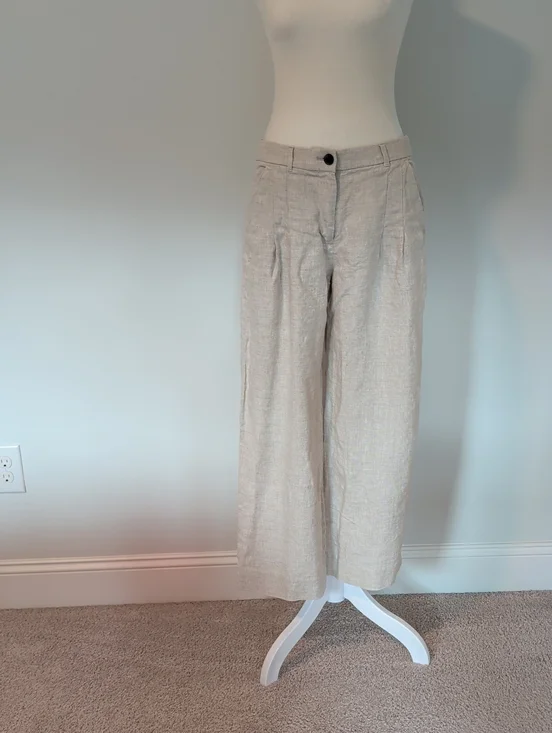 Banana Republic The Petite Soho Wide-Leg Pant in Linen (Flax Beige)