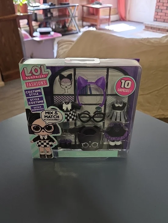 L.O.L. Surprise! Accessory Set in Purple, Black & White