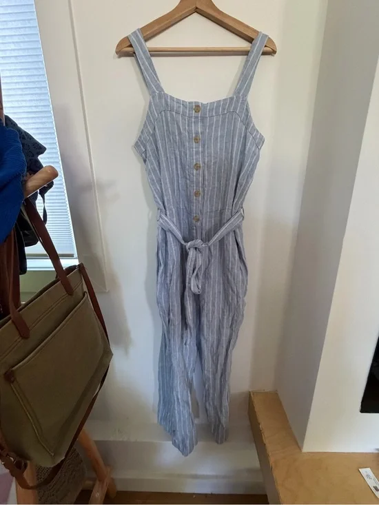 Everlane Light Blue and White Striped Linen Jumpsuit the picnic size 10