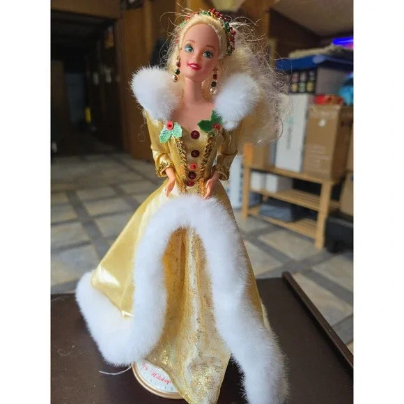 1994 VINTAGE HAPPY HOLIDAY‎ BARBIE MATTEL NO BOX