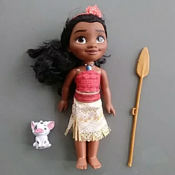 Disney Moana Doll with Paddle and Pig Companion